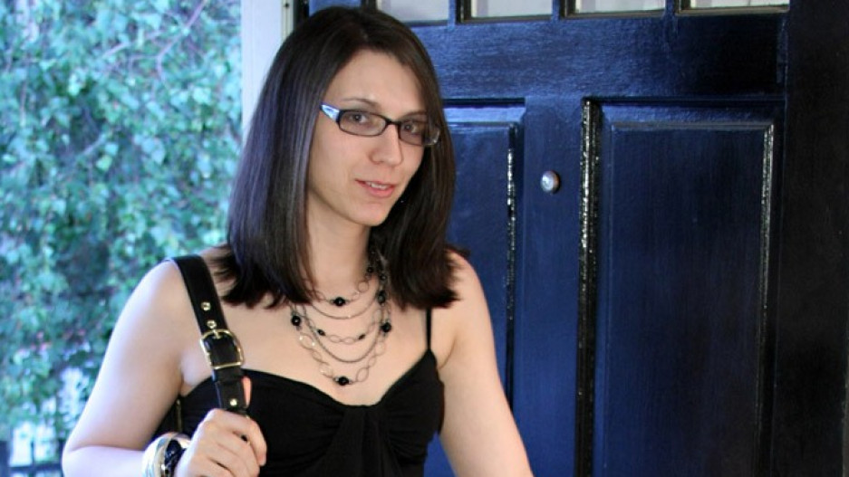 Tess Aims To Please