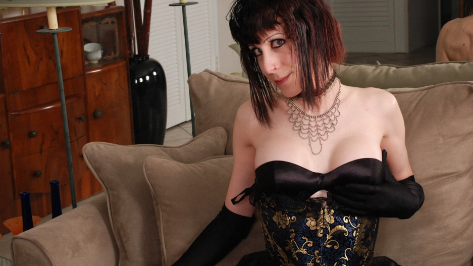 Naughty Angelica Syn