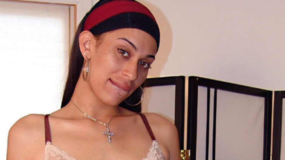 Aliyah Strips Down