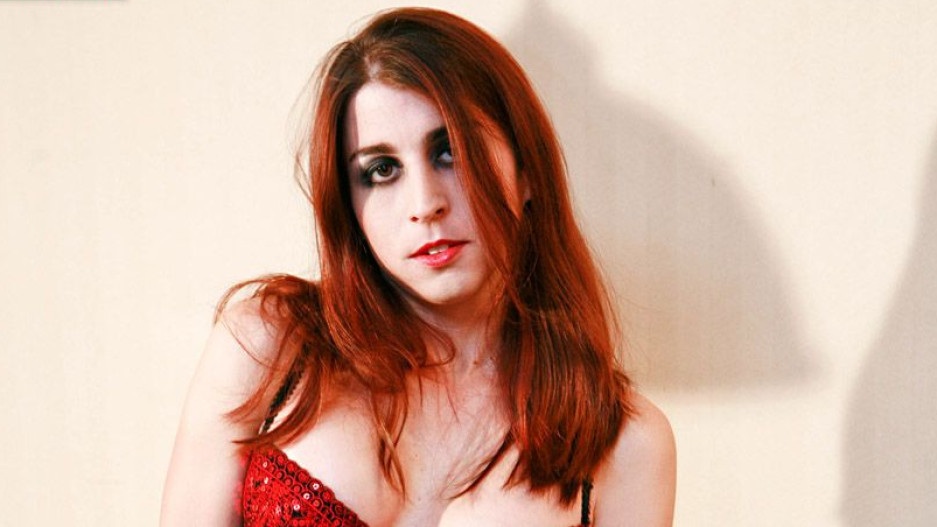 Horny Aly Heats It Up