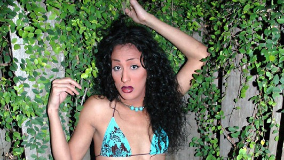 Exotic Beyonce Teases And Pleases