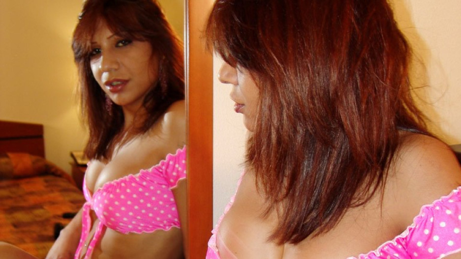 Gorgeous Melanie In Pink