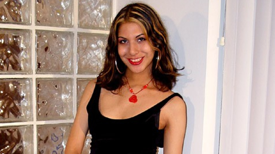 Lolita Stuns In Black
