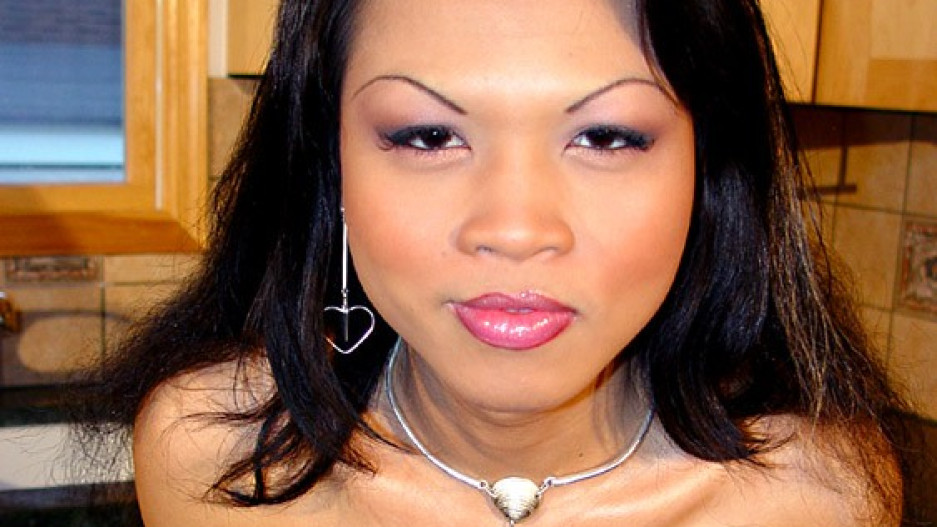 Naughty Jasmin Likes To Tease