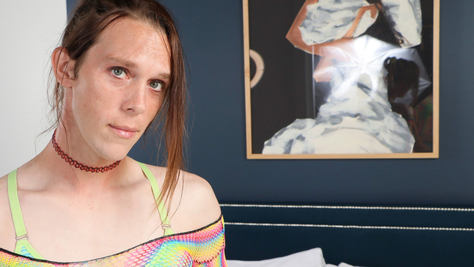 Try Out Tuesday: Allie Aura Cums!