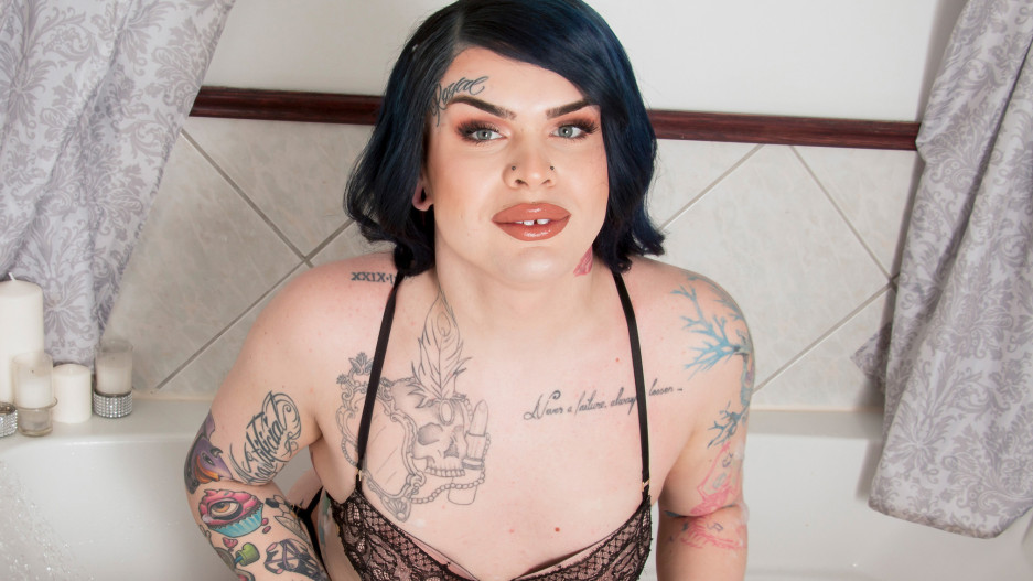 Climax Monday: Axelle Royal!