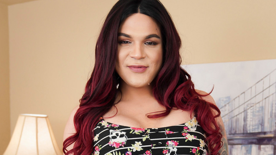 Cumshot Monday: Scarlett Peggings!