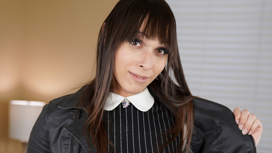 Tallia Skye Rides Her Dildo!