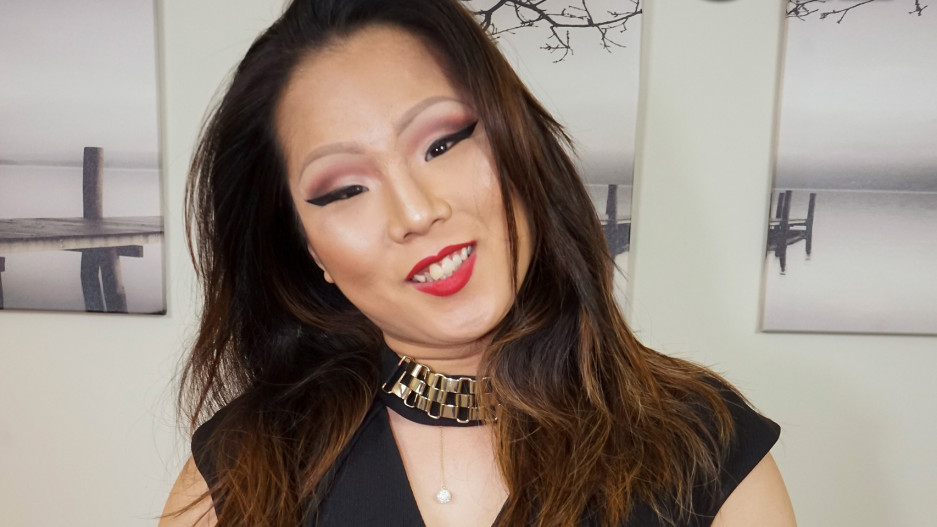 The Return of Chloe Gold!