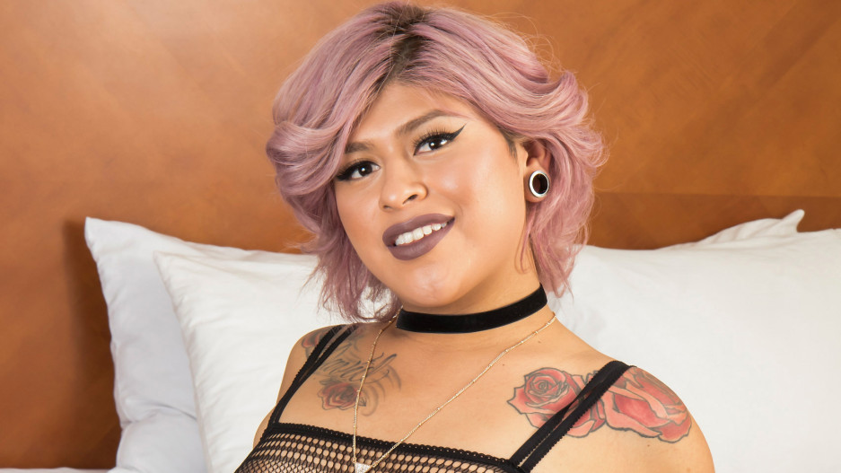 Sexy Beth Bell's Hot Tush!