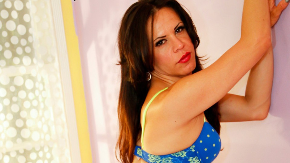 Horny Patricia Jacks Off For You!