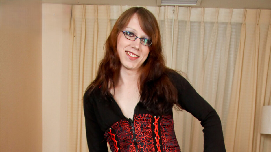 Moxxy K Bares All!