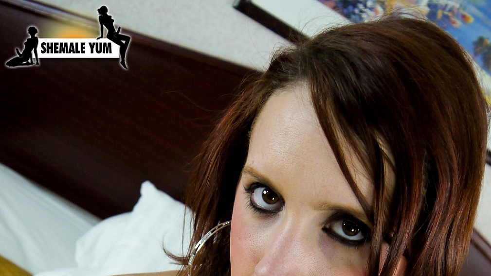 Addy Rose Jacks Off By the Tube