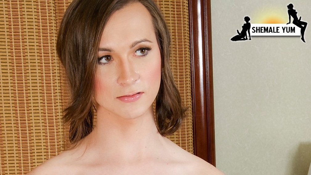 Adorable Texi Trap Sizzles