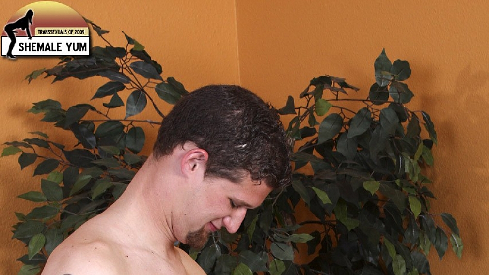 Adorable Java Gets It on