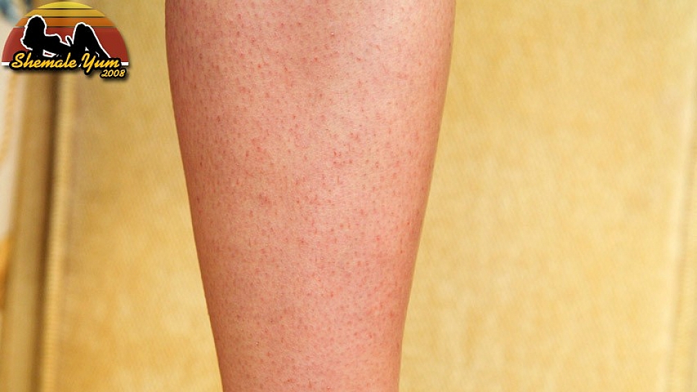 Athena Addams Pulls on It