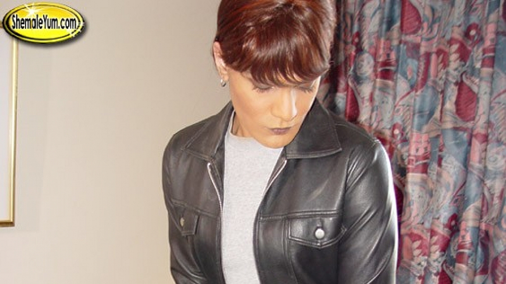 Vicky in Black Stockings