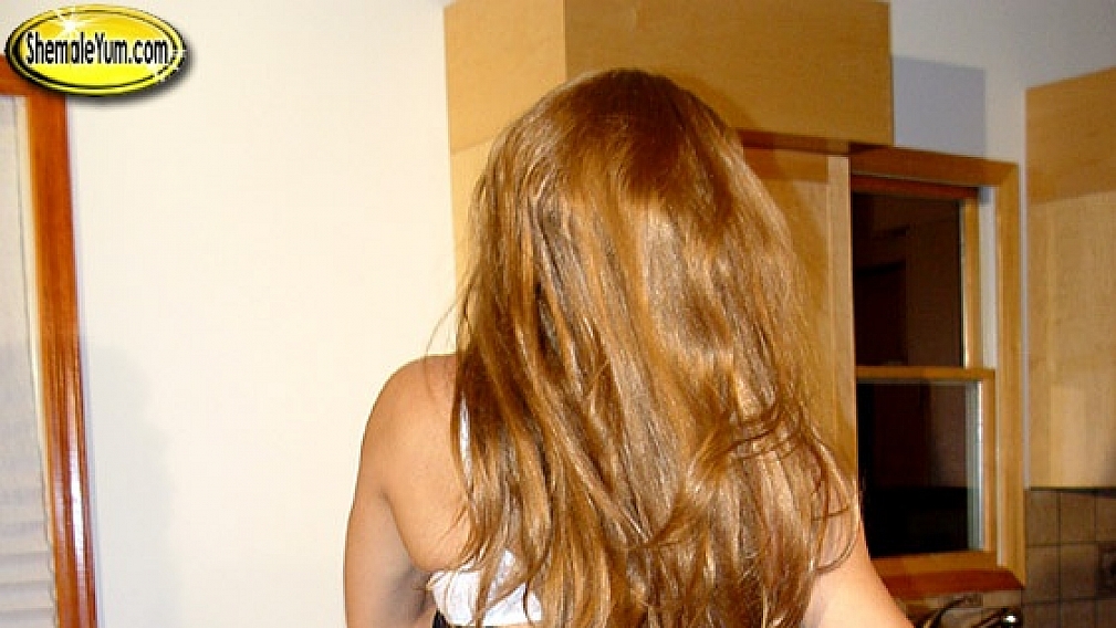 Venus Milks Her Cock