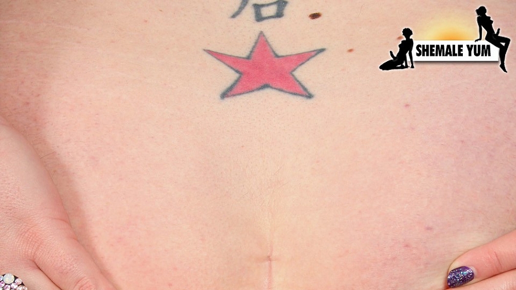 Curvy Beauty Michelle Austin