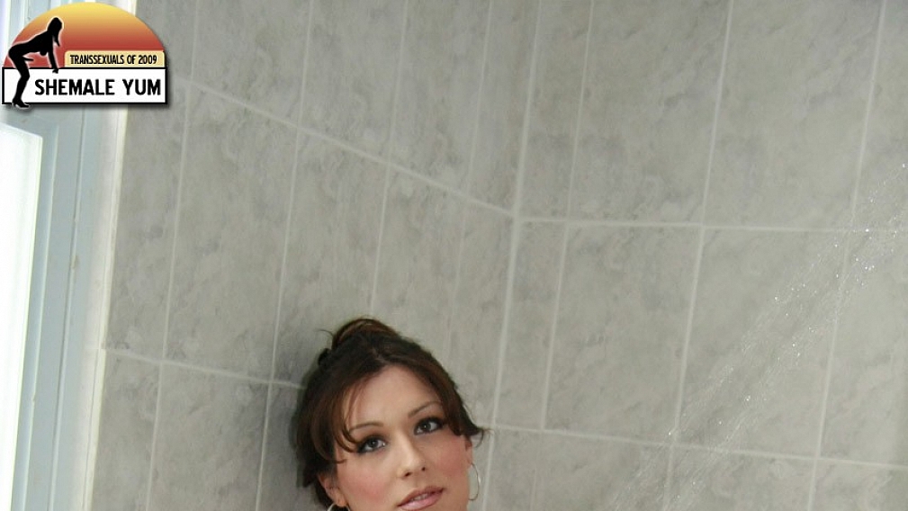 Sexy Chrissy in the Shower!