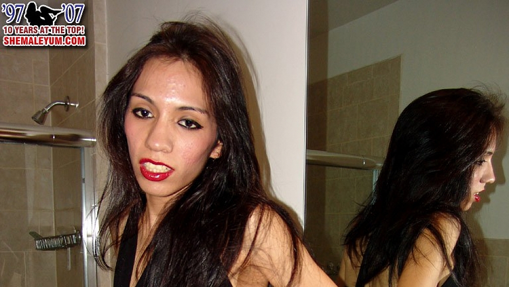 Sexy Seductress Thalia