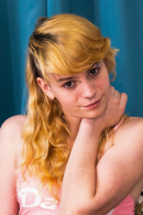 Succubus Joins GroobyGirls